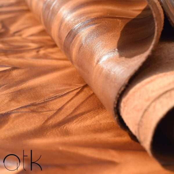 Detailed view of Crinkle Leather Quebracho with a soft texture