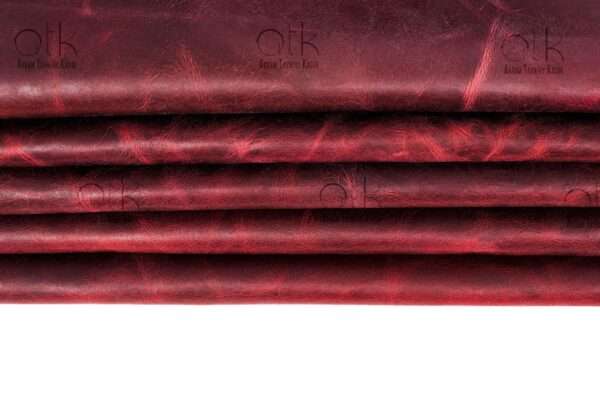 Red Wine Pull Up Leather - High-Quality Material